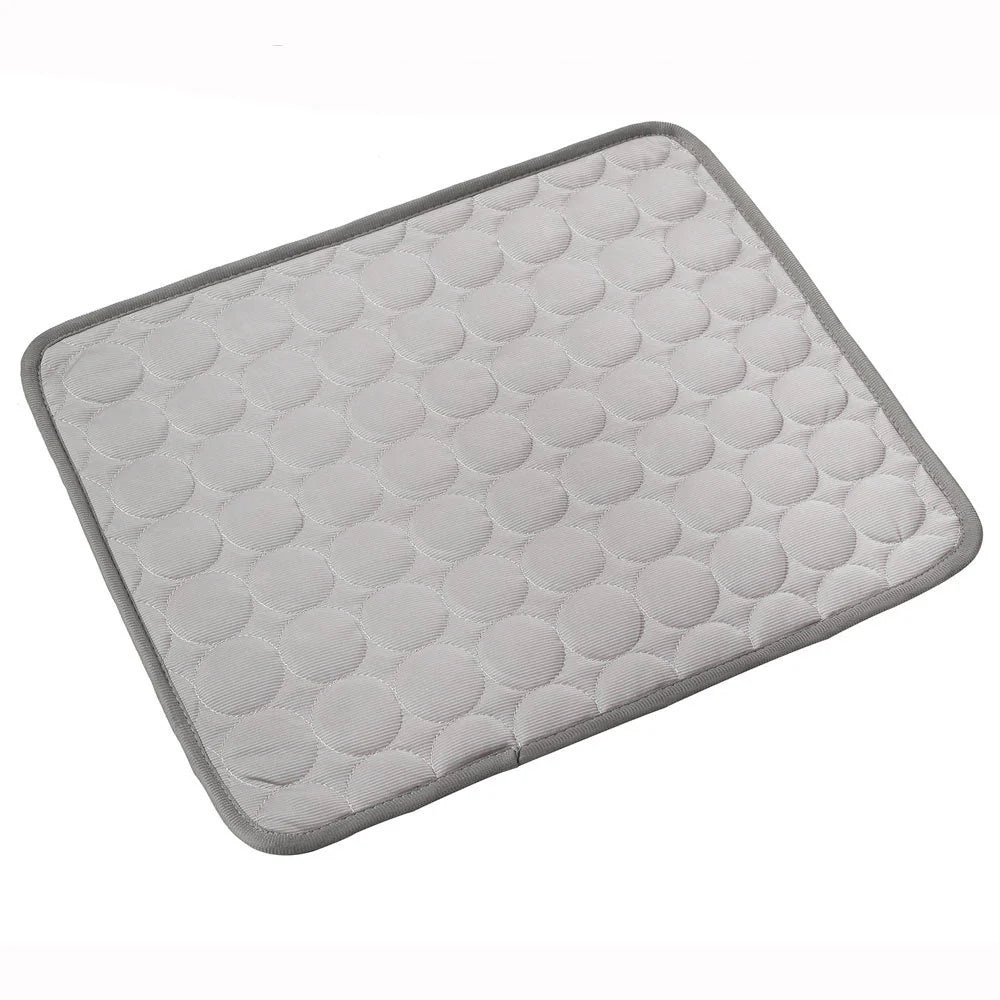 Cooling Ice Silk Nest Pad for Dogs and Cats - Ideal for Summer Comfort