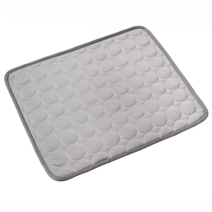 Cooling Ice Silk Nest Pad for Dogs and Cats - Ideal for Summer Comfort
